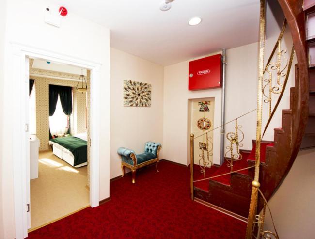 Ottoman Tulip Hotel Истанбул Екстериор снимка